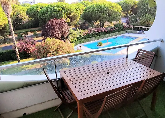 Piscine A 5 Minutes Des Plages Du Couchant Διαμέρισμα *